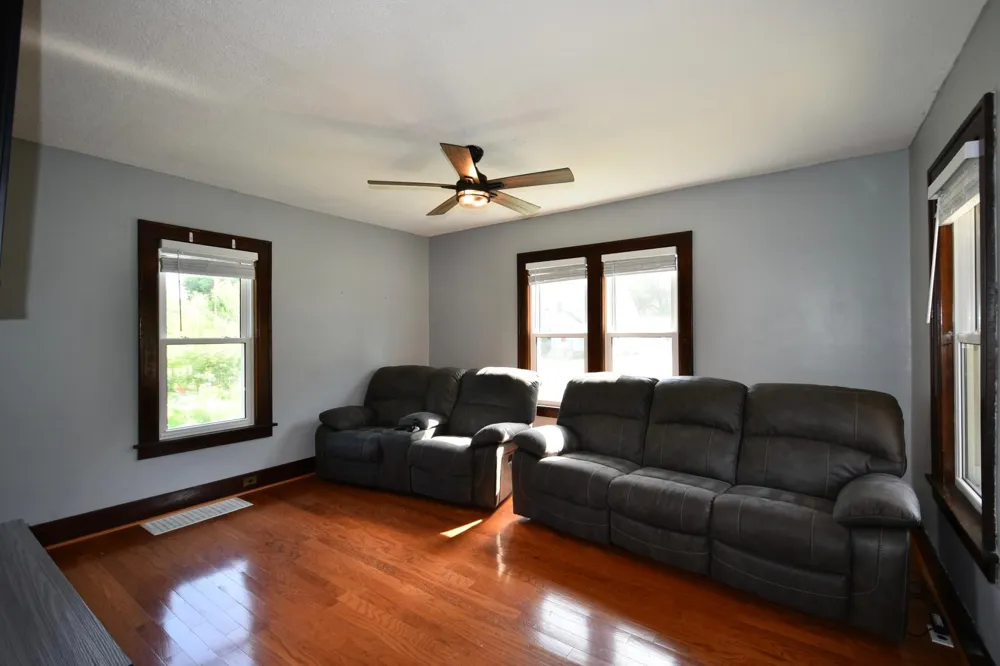 342 2nd Avenue Zumbrota, MN 55992