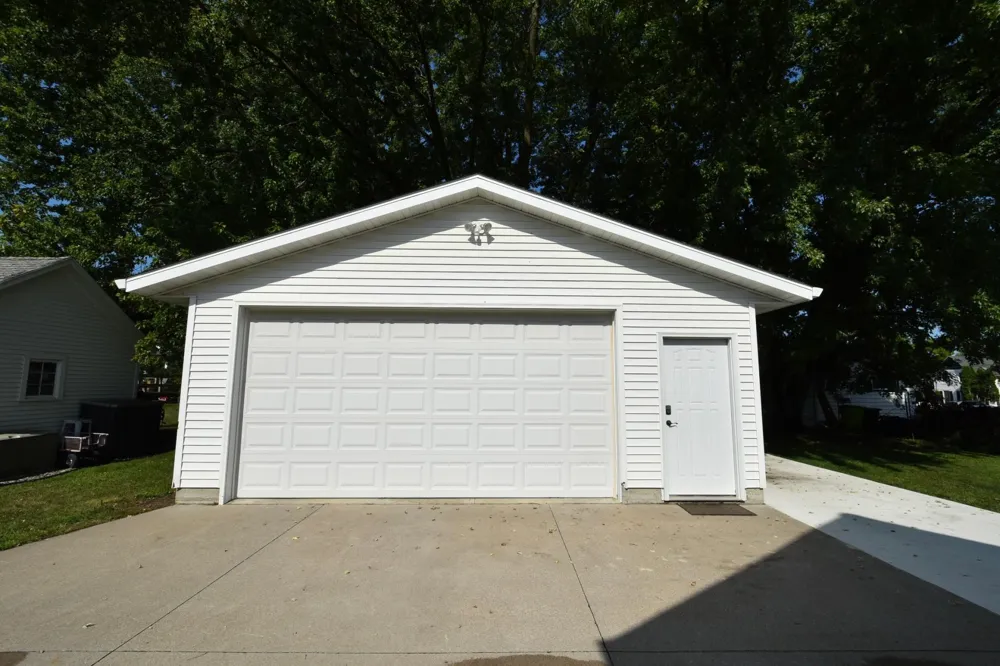 342 2nd Avenue Zumbrota, MN 55992