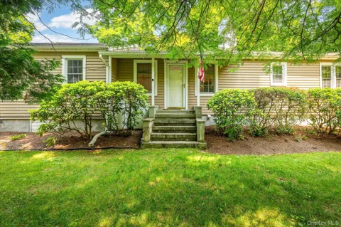 12 Lakeview Drive