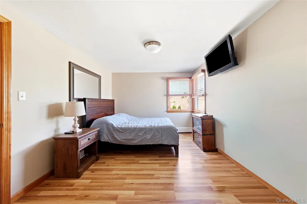 19 Tower Lane Levittown, NY 11756