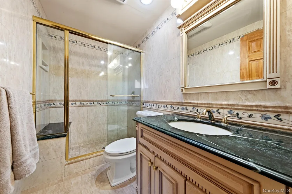 19 Tower Lane Levittown, NY 11756