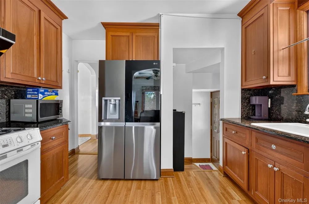 17019 Pidgeon Meadow Road Fresh Meadows, NY 11365