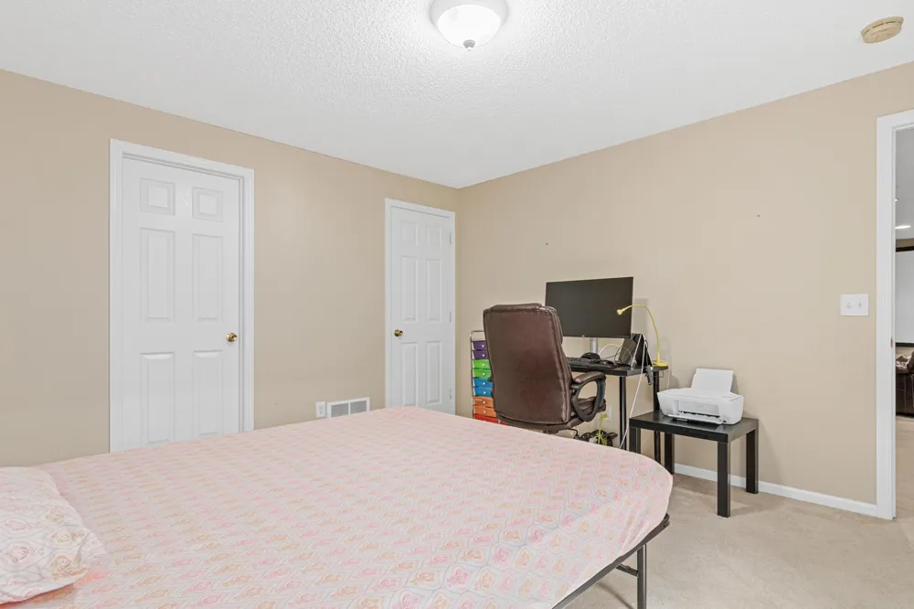 15587 Crab Apple Lane Eden Prairie, MN 55347