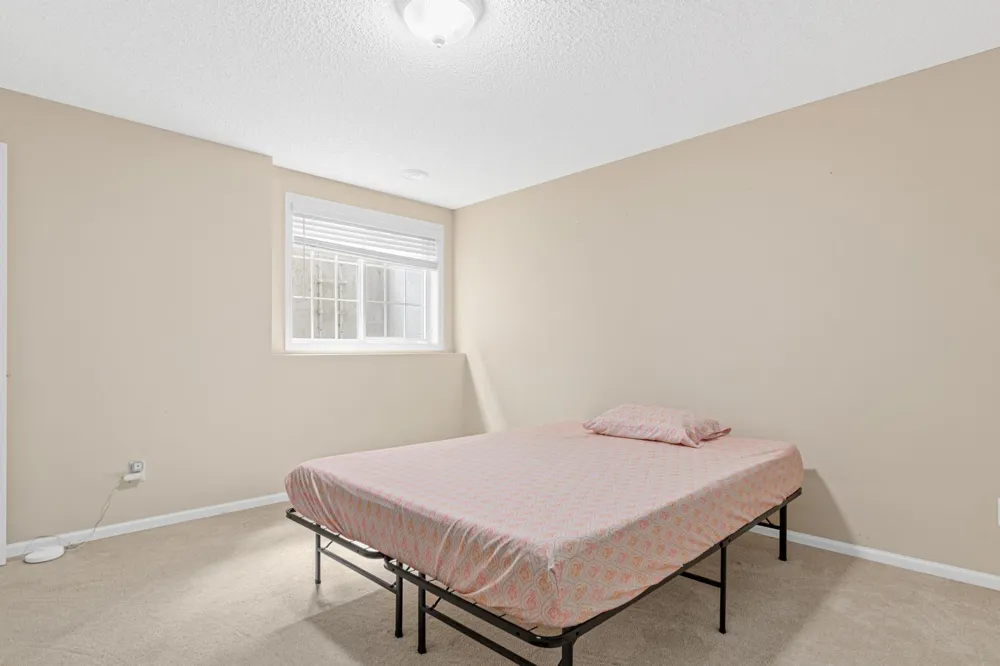 15587 Crab Apple Lane Eden Prairie, MN 55347