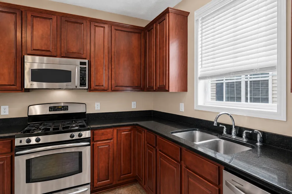 15587 Crab Apple Lane Eden Prairie, MN 55347