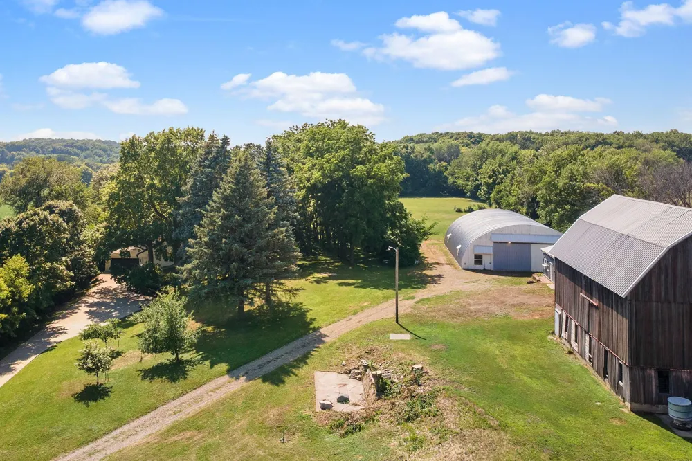 8315 Greenfield Road Loretto, MN 55357