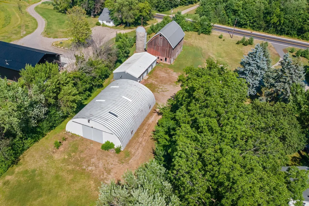 8315 Greenfield Road Loretto, MN 55357