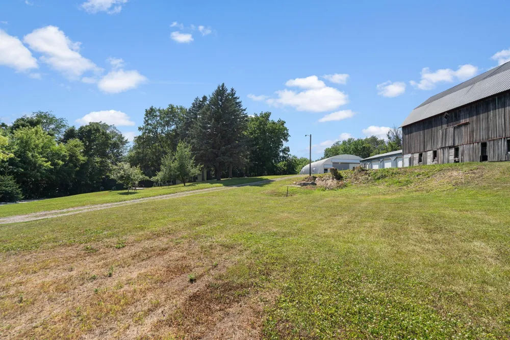 8315 Greenfield Road Loretto, MN 55357