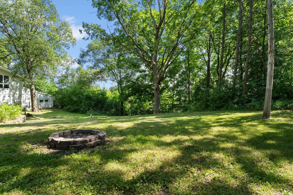 8315 Greenfield Road Loretto, MN 55357