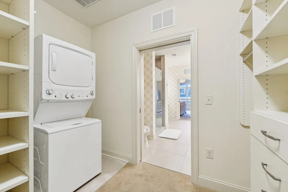875 Lake Street #212 Wayzata, MN 55391