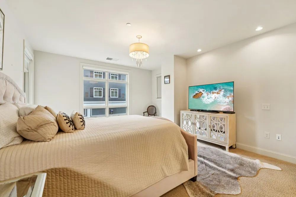 875 Lake Street #212 Wayzata, MN 55391