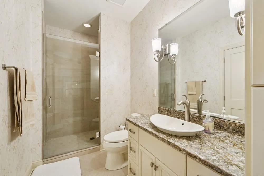 875 Lake Street #212 Wayzata, MN 55391