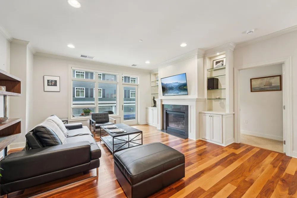 875 Lake Street #212 Wayzata, MN 55391