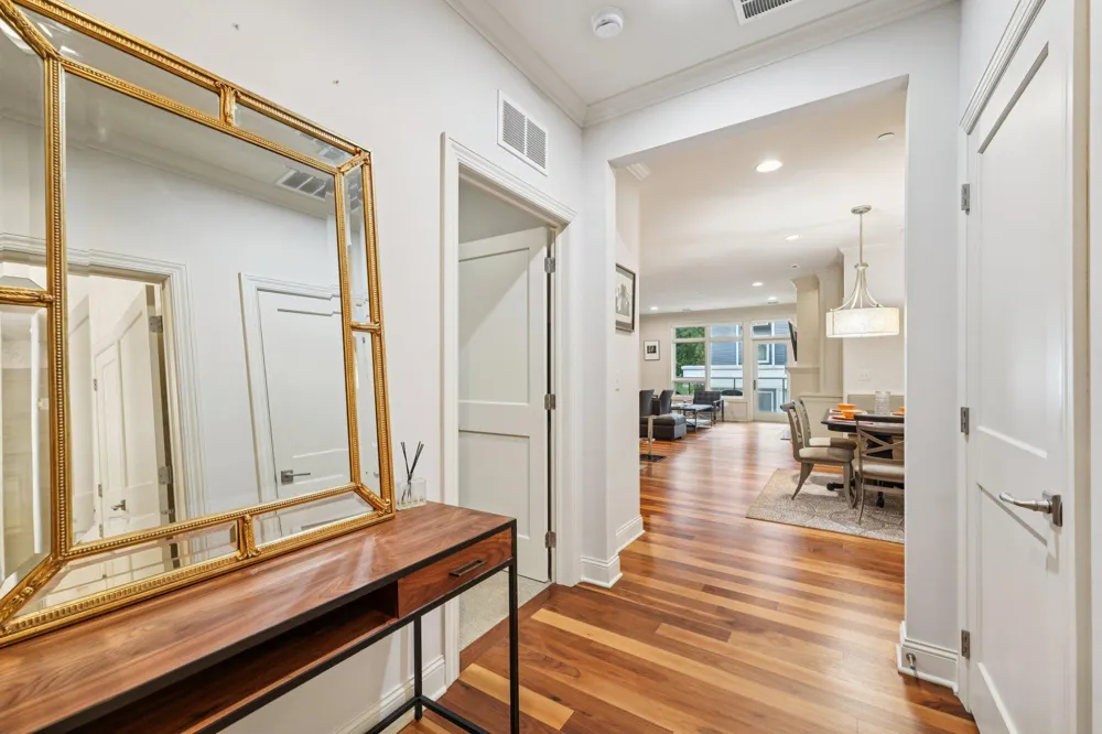 875 Lake Street #212 Wayzata, MN 55391