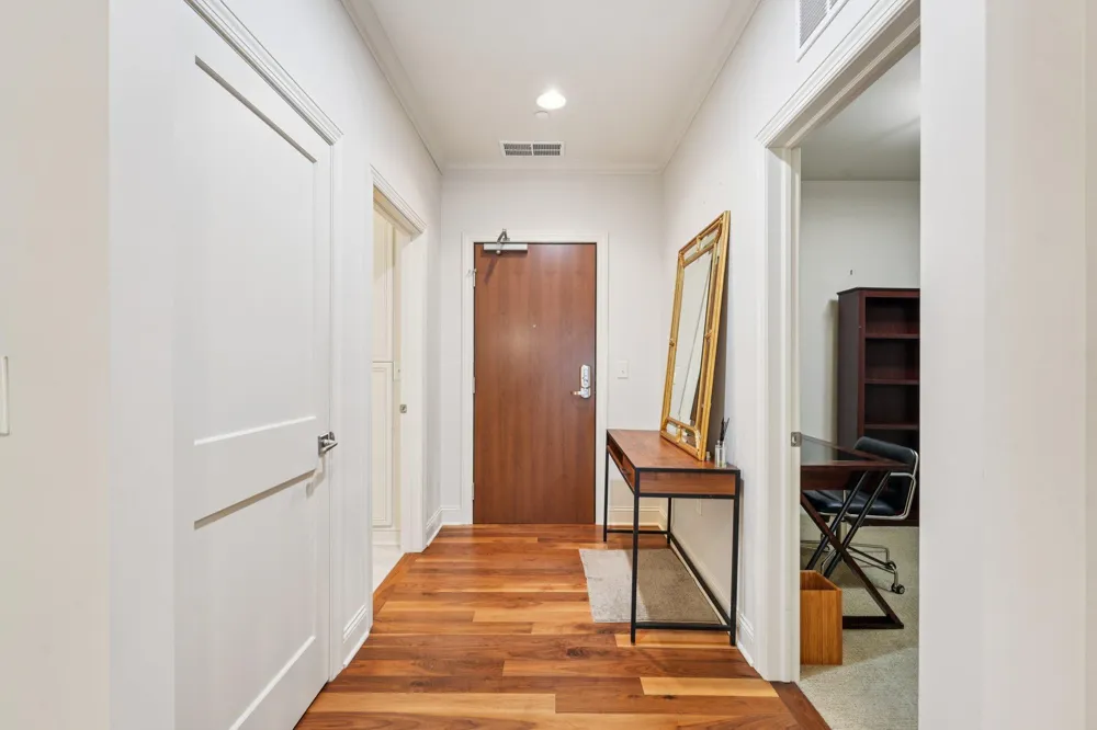 875 Lake Street #212 Wayzata, MN 55391