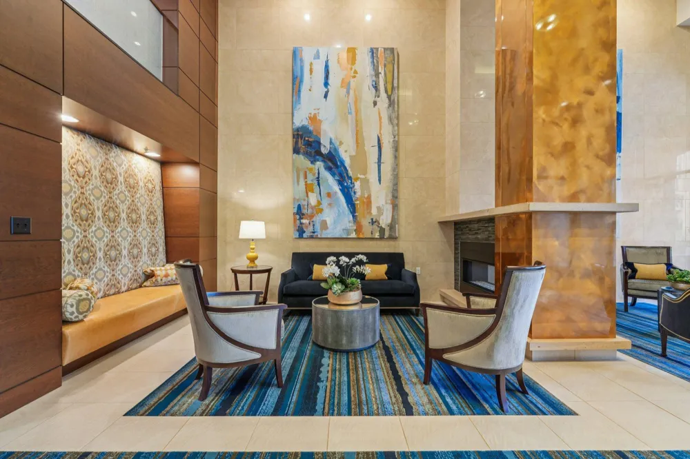 875 Lake Street #212 Wayzata, MN 55391