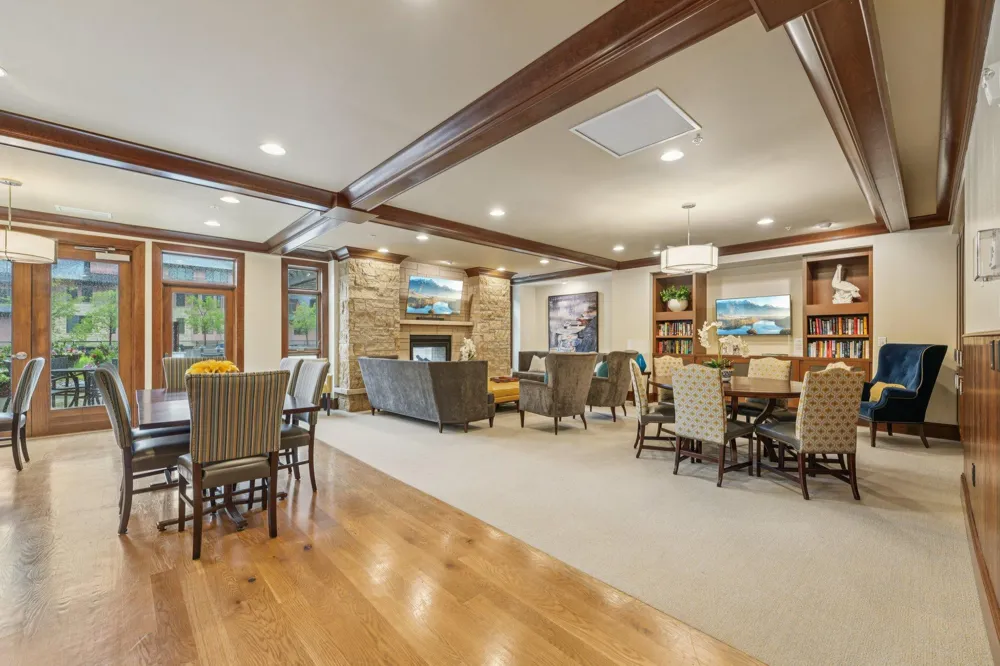 875 Lake Street #212 Wayzata, MN 55391