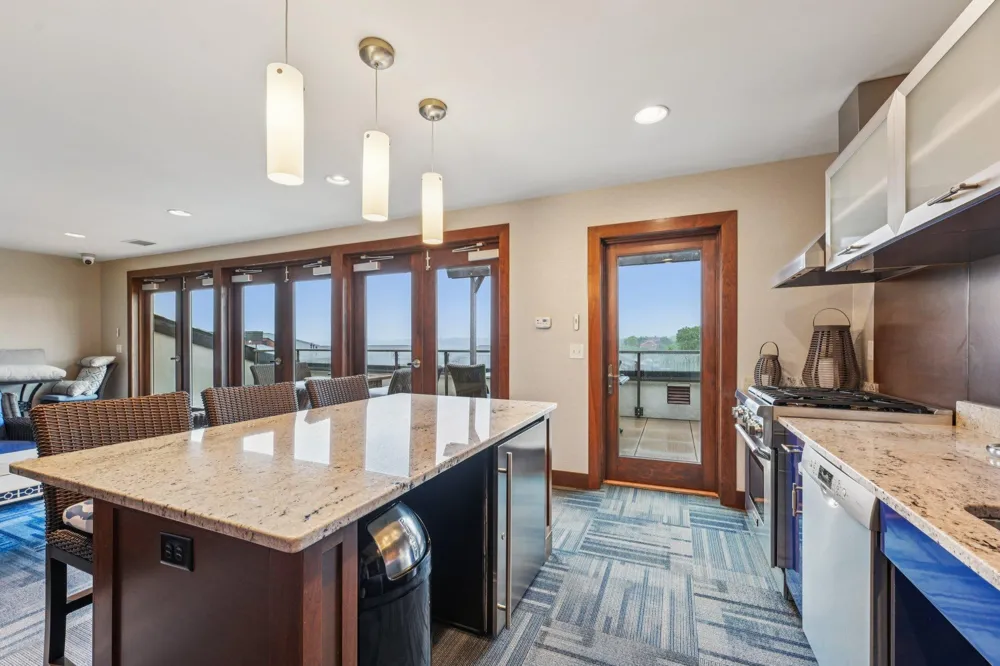 875 Lake Street #212 Wayzata, MN 55391