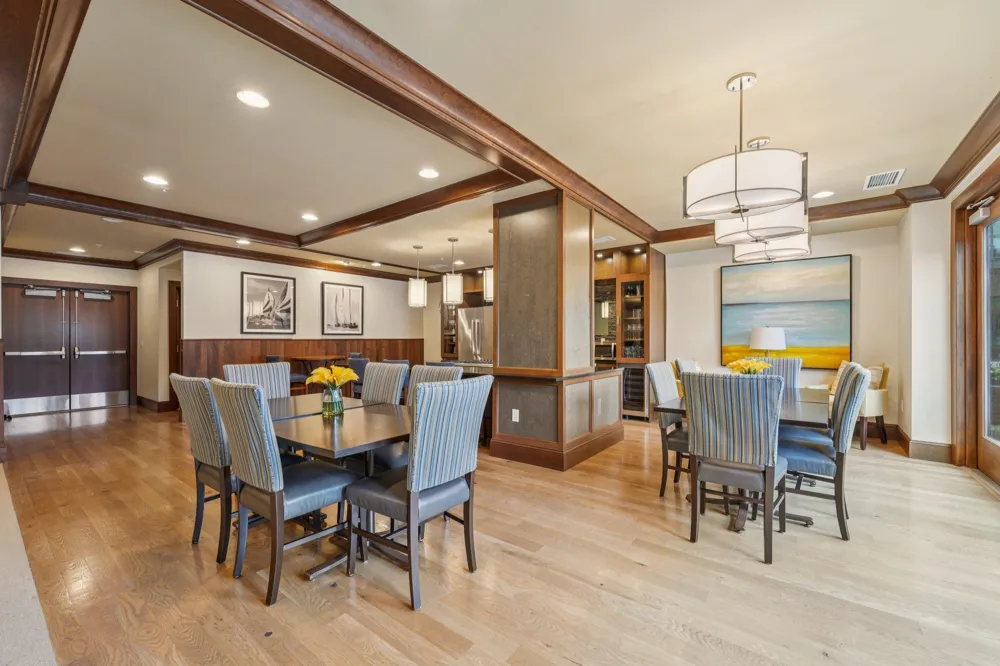 875 Lake Street #212 Wayzata, MN 55391