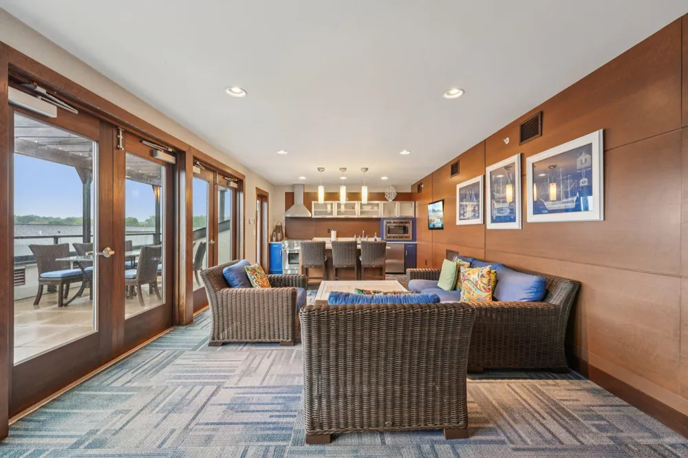 875 Lake Street #212 Wayzata, MN 55391