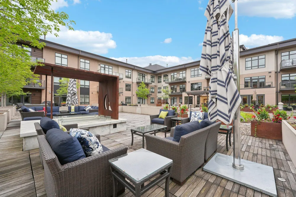 875 Lake Street #212 Wayzata, MN 55391