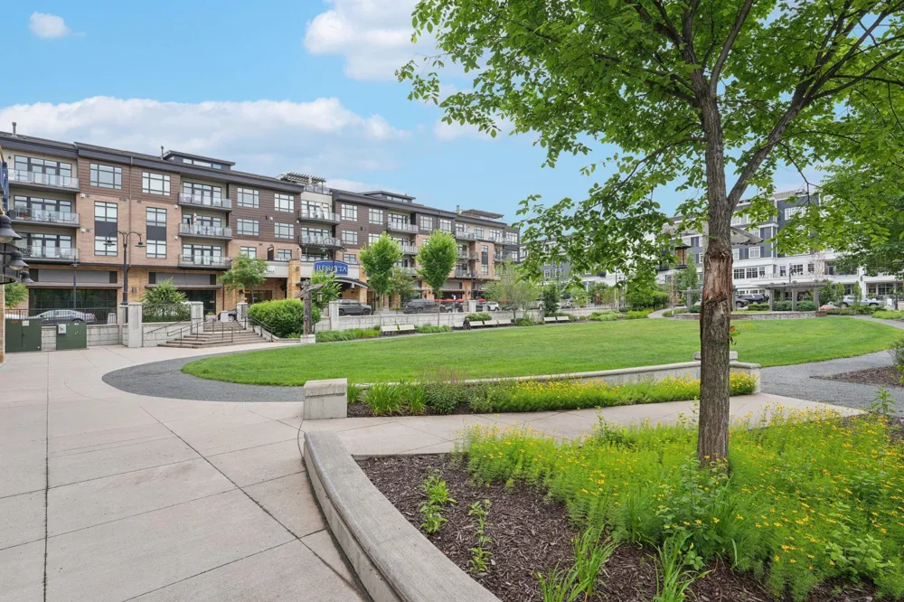 875 Lake Street #212 Wayzata, MN 55391