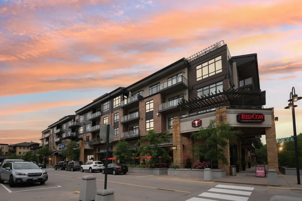 875 Lake Street #212 Wayzata, MN 55391
