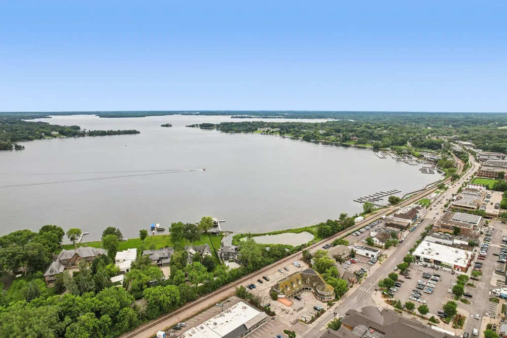 875 Lake Street #212 Wayzata, MN 55391