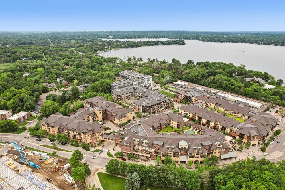 875 Lake Street #212 Wayzata, MN 55391