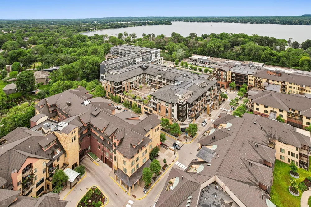 875 Lake Street #212 Wayzata, MN 55391