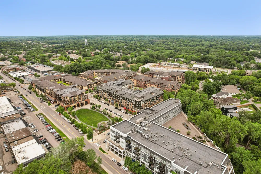 875 Lake Street #212 Wayzata, MN 55391