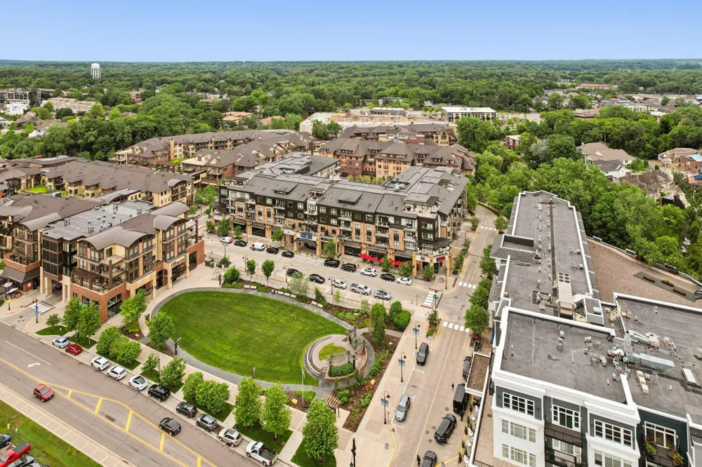 875 Lake Street #212 Wayzata, MN 55391