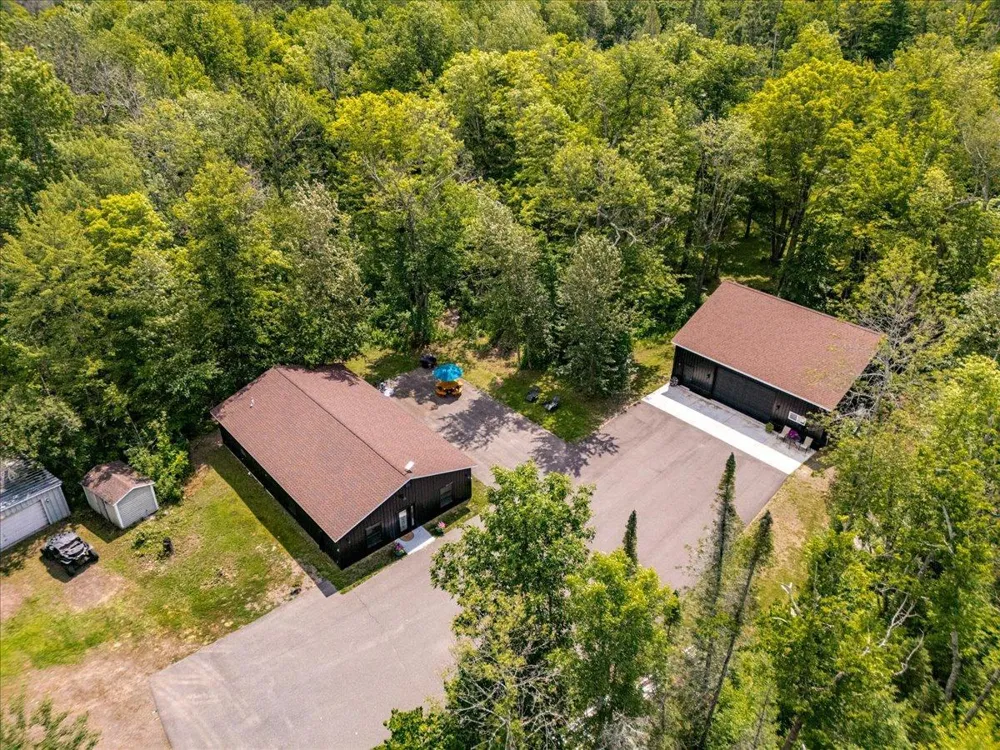 5841 Spruce Lane Duluth, MN 55811