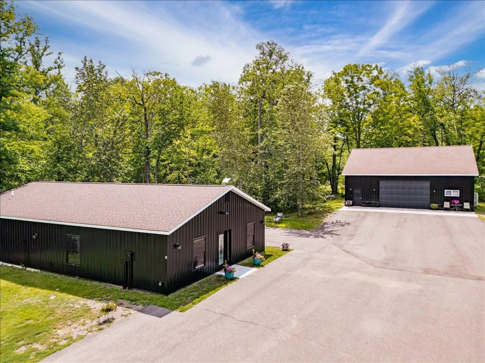 5841 Spruce Lane Duluth, MN 55811