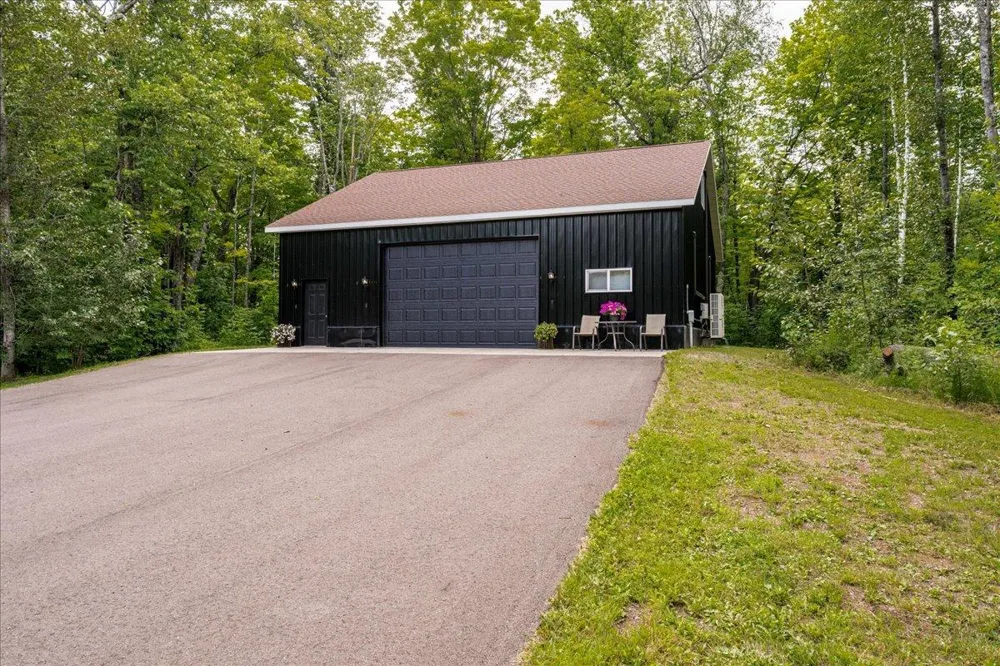 5841 Spruce Lane Duluth, MN 55811