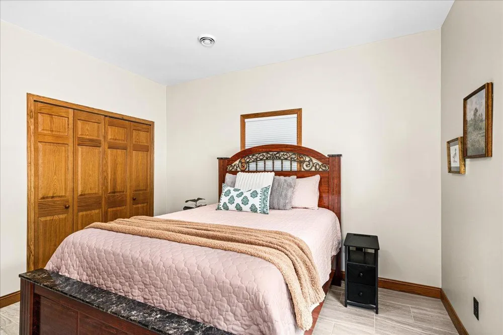 5841 Spruce Lane Duluth, MN 55811
