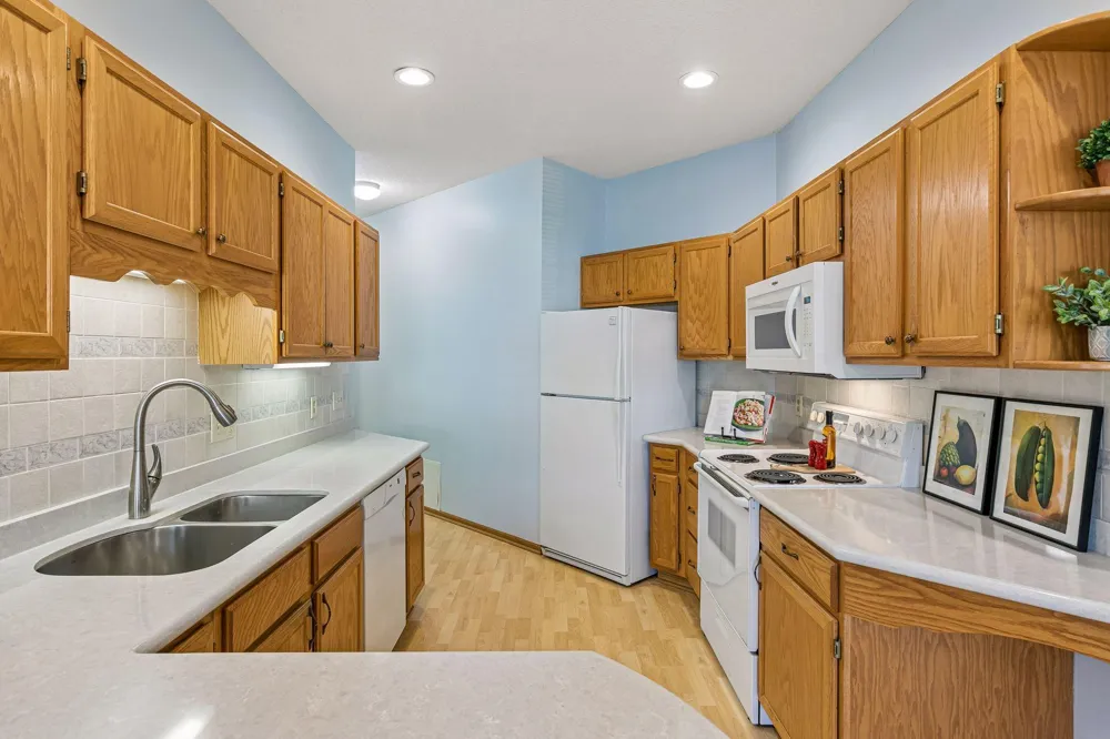 6936 Inverness Court #23 Inver Grove Heights, MN 55077