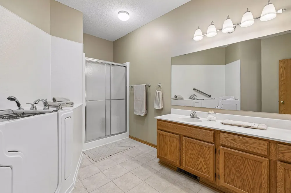 6936 Inverness Court #23 Inver Grove Heights, MN 55077