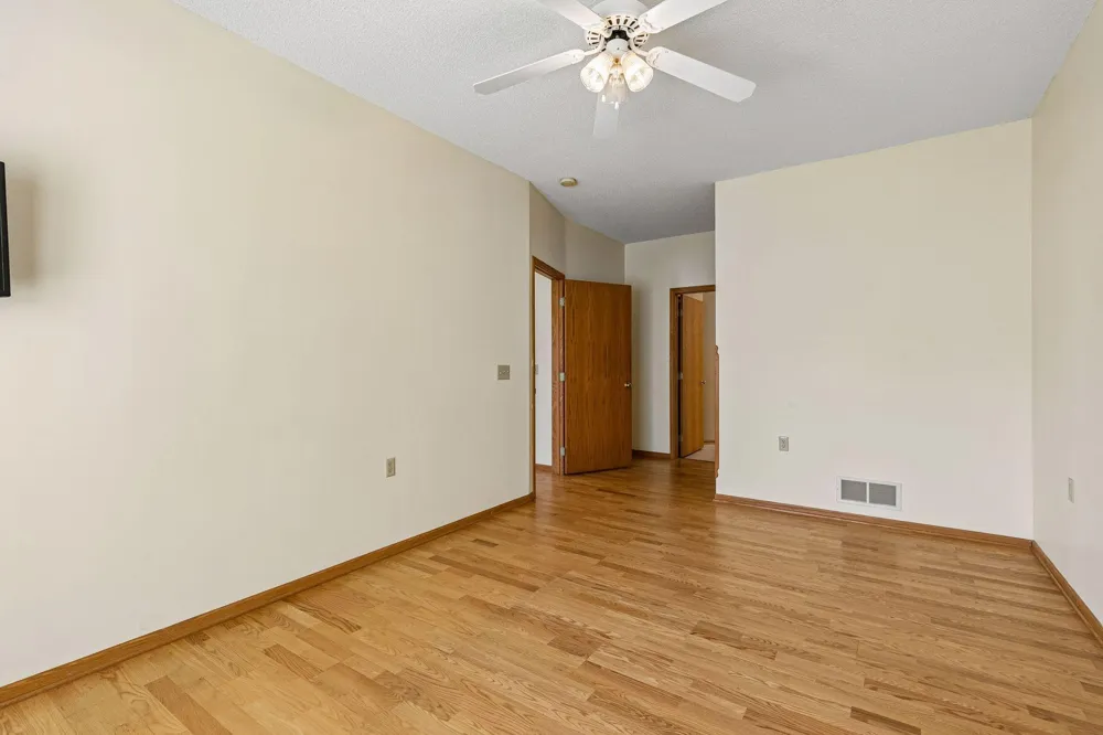 6936 Inverness Court #23 Inver Grove Heights, MN 55077
