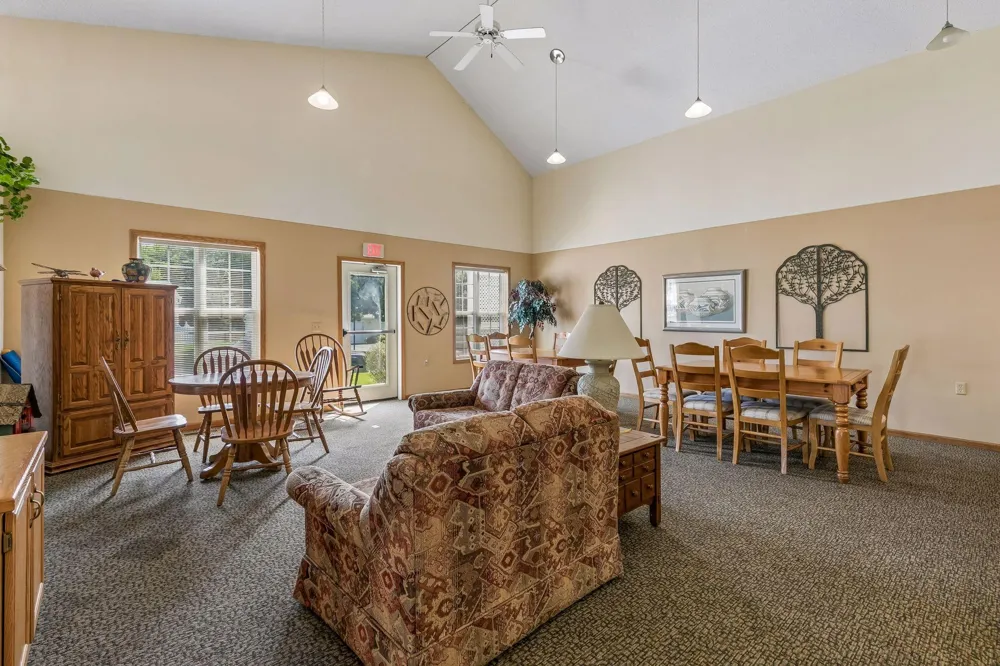 6936 Inverness Court #23 Inver Grove Heights, MN 55077