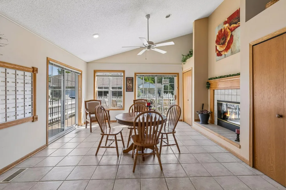 6936 Inverness Court #23 Inver Grove Heights, MN 55077