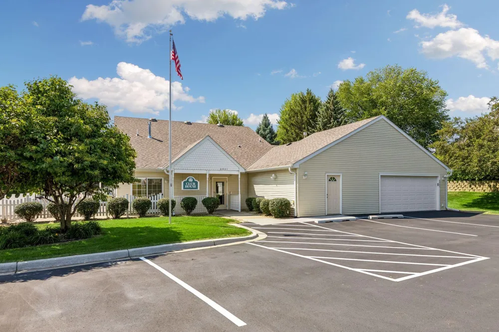 6936 Inverness Court #23 Inver Grove Heights, MN 55077