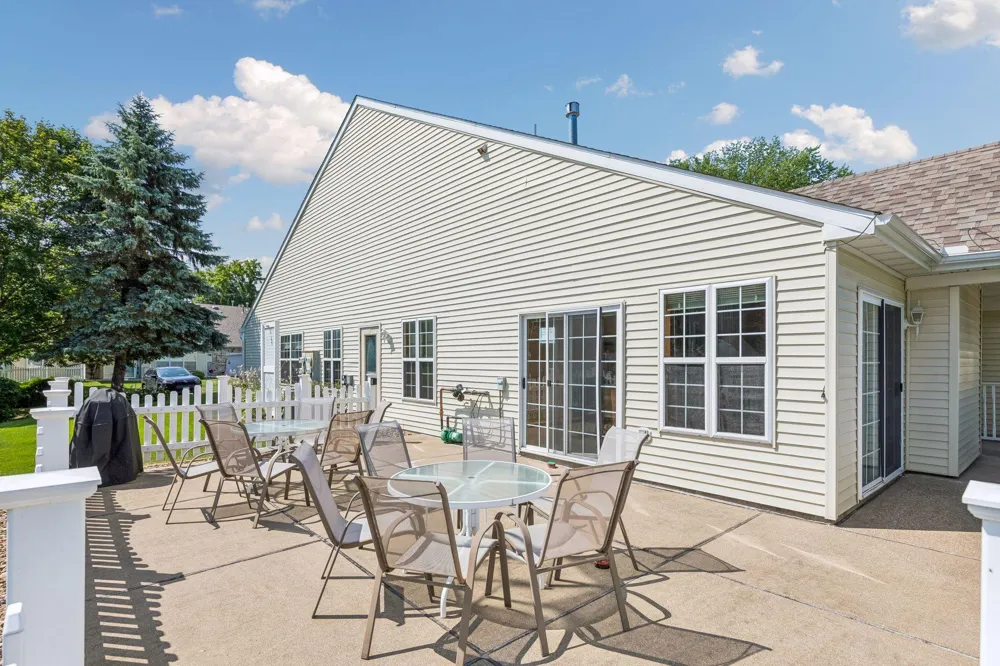 6936 Inverness Court #23 Inver Grove Heights, MN 55077