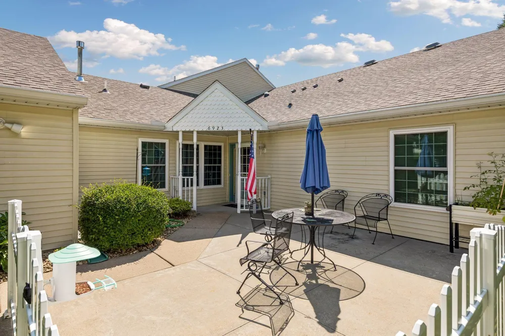 6936 Inverness Court #23 Inver Grove Heights, MN 55077