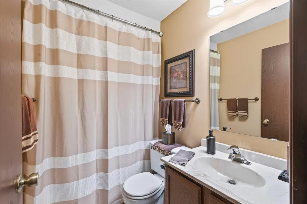 5217 Balmoral Lane Bloomington, MN 55437