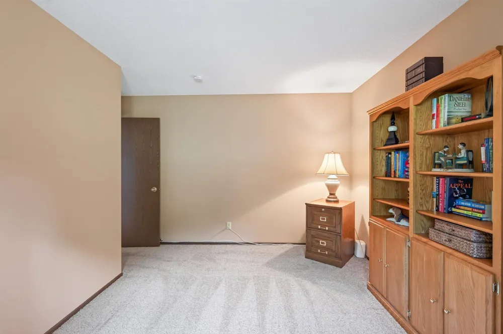 5217 Balmoral Lane Bloomington, MN 55437