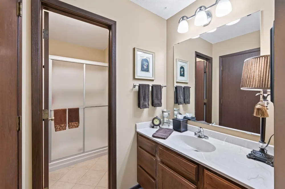5217 Balmoral Lane Bloomington, MN 55437