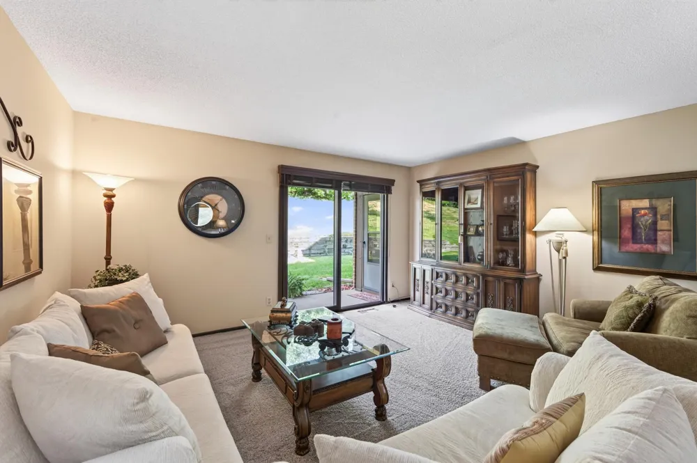 5217 Balmoral Lane Bloomington, MN 55437