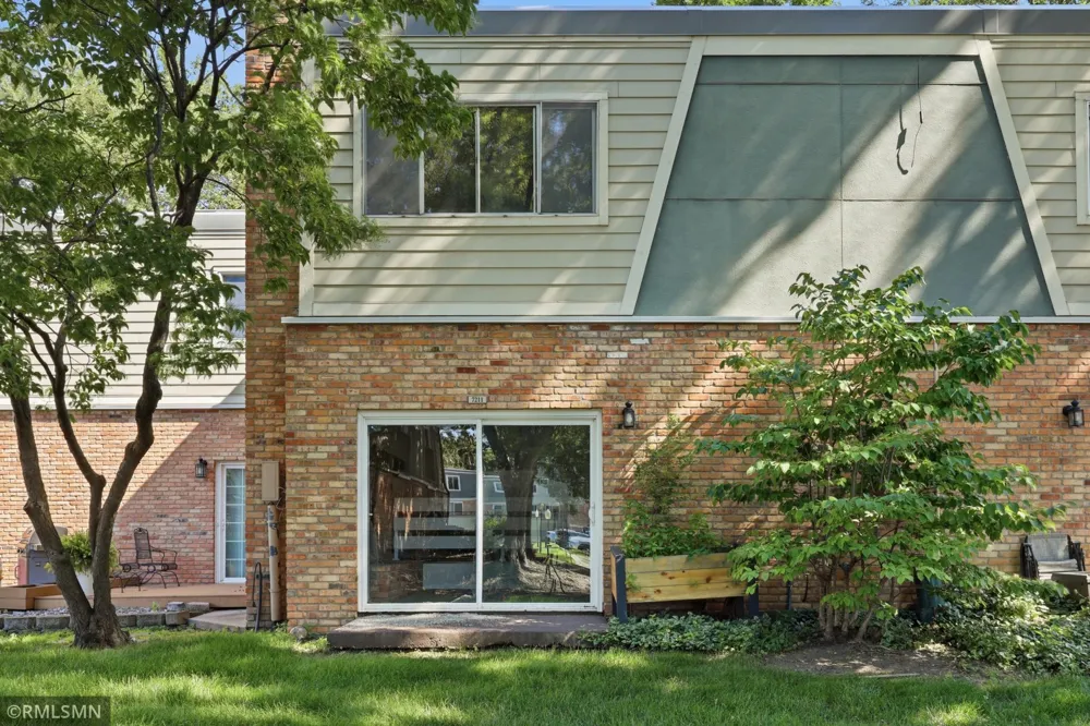 7211 W Franklin Avenue Saint Louis Park, MN 55426
