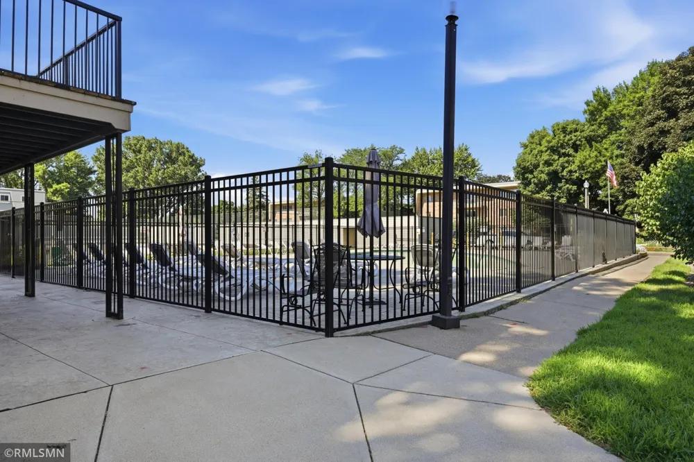 7211 W Franklin Avenue Saint Louis Park, MN 55426